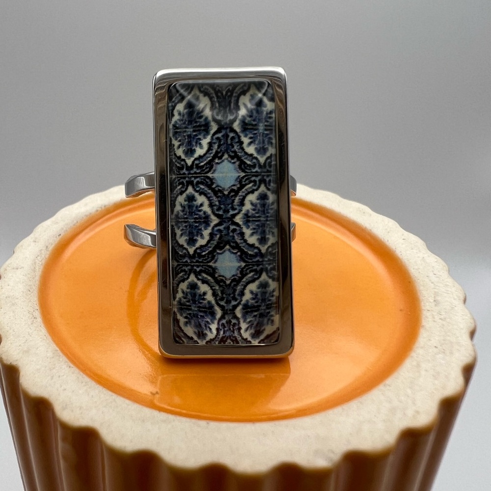 Elegant Rectangular Statement Rings - Classic Min… - image 1